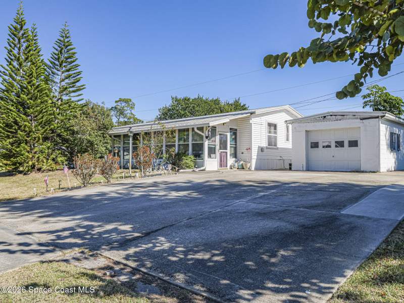 3 bedroom Manufactured Home at 37 Sapphire Street, Acres of Diamonds, Melbourne — photo 4