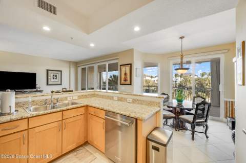 130 Warsteiner Way #203, Melbourne Beach FL - photo 14 of 69