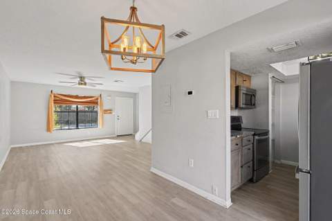 1300 Arlington Lane #123, Palm Bay FL - photo 9 of 28