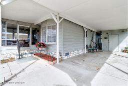 2 bedroom Manufactured Home at 807 W Wren Circle, Barefoot Bay Unit 2 Part 10, Barefoot Bay — photo 2