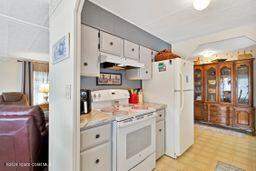 2 bedroom Manufactured Home at 807 W Wren Circle, Barefoot Bay Unit 2 Part 10, Barefoot Bay — photo 4