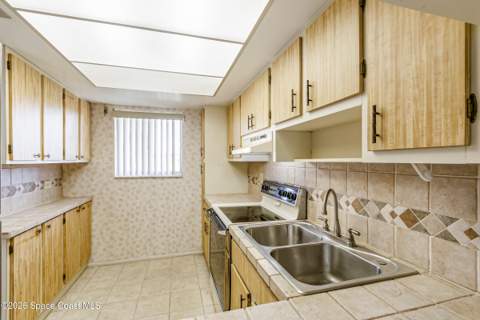 3150 N Harbor City Boulevard #325, Melbourne FL - photo 18 of 44