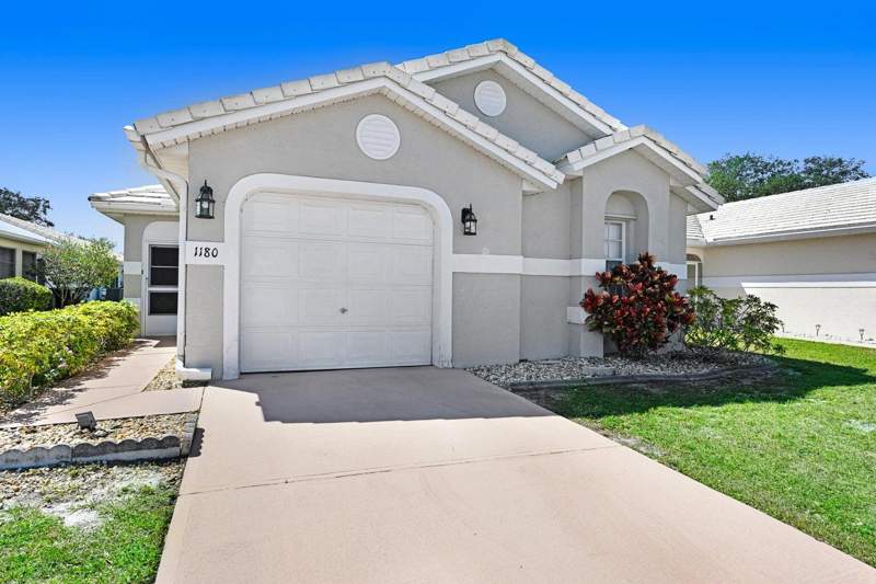 3 bedroom Single Family Residence at 1180 Goldenrod Circle, Port Malabar Unit 59, Palm Bay — photo 3