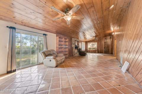 5195 Blounts Ridge Road, Mims FL - photo 7 of 28