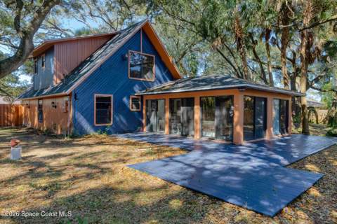 951 Pembroke Avenue, Palm Bay FL - photo 9 of 43