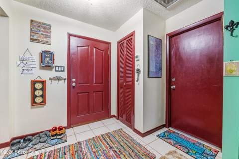 951 Pembroke Avenue, Palm Bay FL - photo 10 of 43