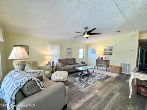 482 Marlin Circle, Barefoot Bay FL - photo 13 of 39