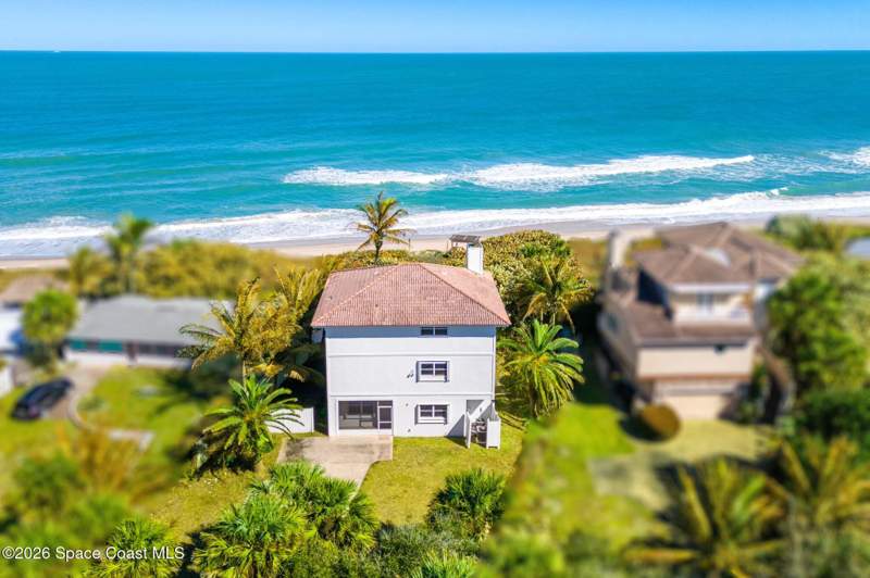 3 bedroom Single Family Residence at 9085 Highway A1a, Indian River Oaks Subd, Melbourne Beach — photo 3
