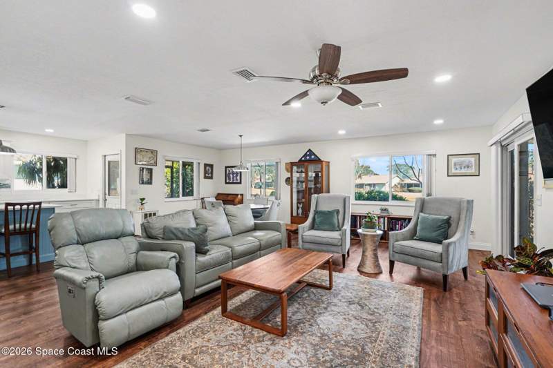 4 bedroom Single Family Residence at 1311 Independence Avenue, Indian River Colony Club Pud Phase 1 Unit 2, Melbourne — photo 4
