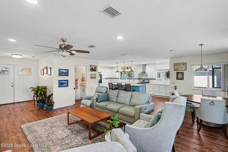 4 bedroom Single Family Residence at 1311 Independence Avenue, Indian River Colony Club Pud Phase 1 Unit 2, Melbourne — photo 5