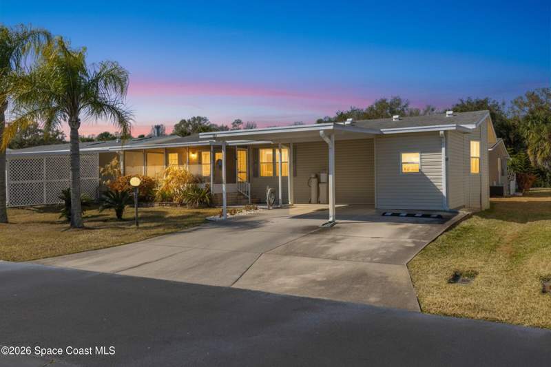 2 bedroom Manufactured Home at 122 Scenic Drive, Northwest Lakes Condo Ph IV, Cocoa — photo 3