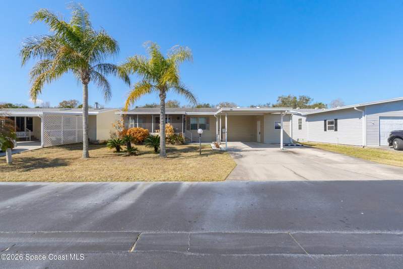 2 bedroom Manufactured Home at 122 Scenic Drive, Northwest Lakes Condo Ph IV, Cocoa — photo 4