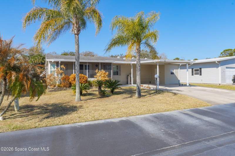 2 bedroom Manufactured Home at 122 Scenic Drive, Northwest Lakes Condo Ph IV, Cocoa — photo 5