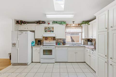 122 Scenic Drive, Cocoa FL - photo 17 of 52