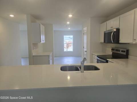981 SW Richmond Circle, Palm Bay FL - photo 6 of 12