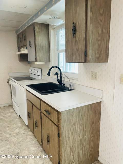 2808 Forest Drive, Melbourne FL - photo 7 of 13