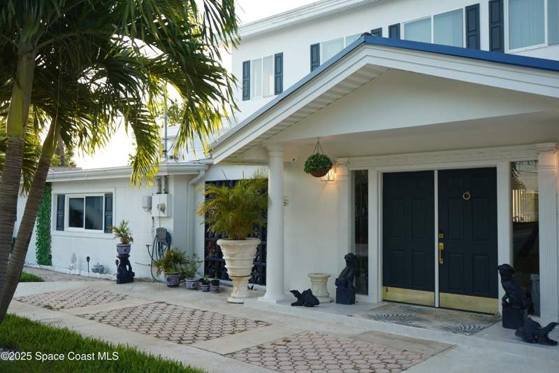 3 bedroom Single Family Residence at 345 S Point Court, Waterway Estates 3rd Addn, Satellite Beach — photo 3