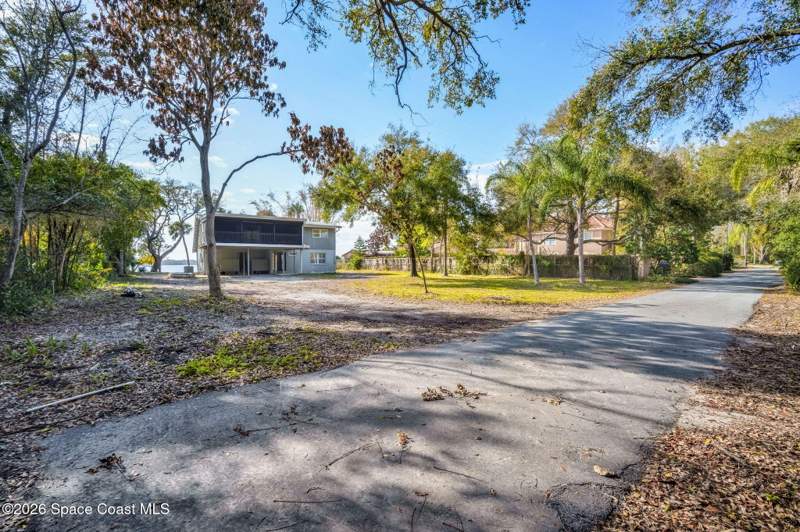 3 bedroom Single Family Residence at 535 Robinhood Drive, Sherwood Forest Second Div, Merritt Island — photo 4