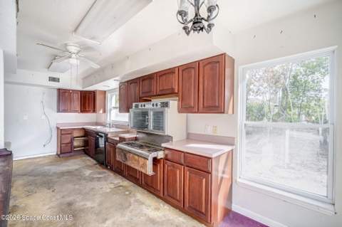 535 Robinhood Drive, Merritt Island FL - photo 13 of 48