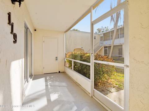 3135 Shady Dell Lane #119, Melbourne FL - photo 6 of 33