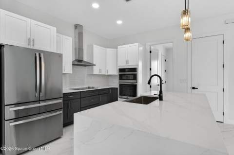 1482 Hayworth Circle, Palm Bay FL - photo 10 of 71