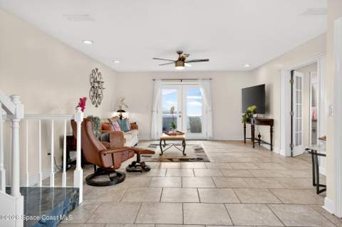 526 Jefferson Avenue, Cape Canaveral FL - photo 19 of 51