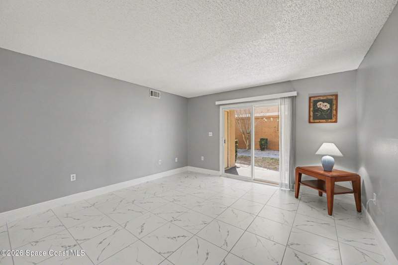 2 bedroom Condominium at 101 Bristol Lane #101, English Park Condo, Melbourne — photo 2