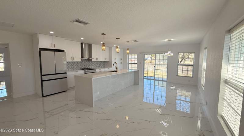 4 bedroom Single Family Residence at 259 Benchor Road, Port Malabar Unit 13, Melbourne — photo 4