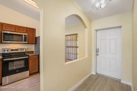 1265 Luminary Circle #105, Melbourne FL - photo 6 of 28