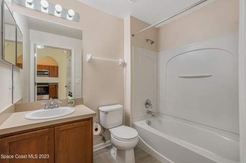 1265 Luminary Circle #105, Melbourne FL - photo 19 of 28