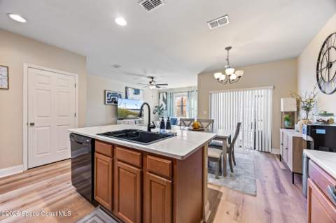 1345 Lara Circle #104, Rockledge FL - photo 14 of 35