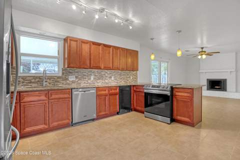 1074 Castile Road, Palm Bay FL - photo 16 of 36