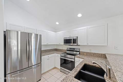 2140 Chinaberry Circle, Palm Bay FL - photo 6 of 25