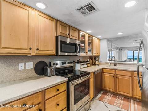 3901 Dixie Highway #301, Palm Bay FL - photo 16 of 48