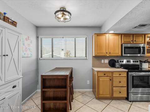 3901 Dixie Highway #301, Palm Bay FL - photo 19 of 48