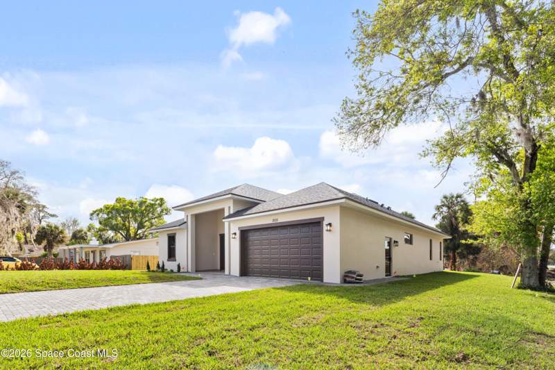 4 bedroom Single Family Residence at 205 Sagamore Street, June Park Addn No 4, Melbourne — photo 2