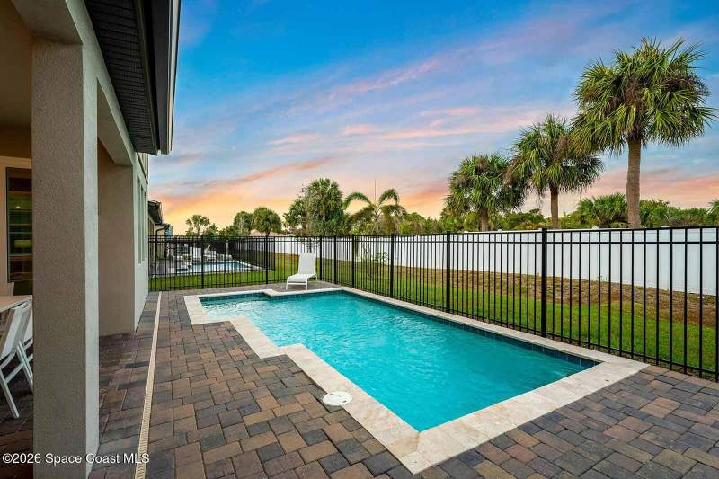 8 bedroom Single Family Residence at 385 Strand Drive, Harbor Island Beach Club, Melbourne Beach — photo 4