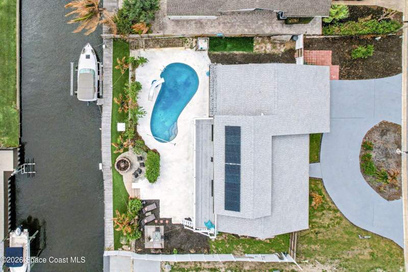 4 bedroom Single Family Residence at 725 Puesta Del Sol Plaza, Puesta Del Sol, Indialantic — photo 2
