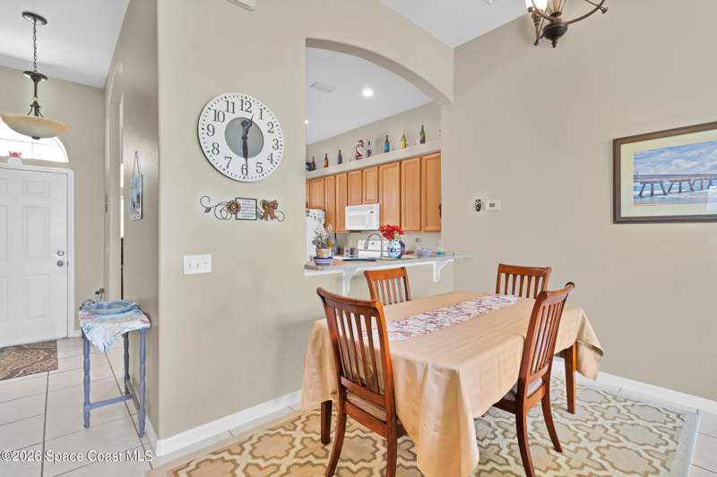 3 bedroom Single Family Residence at 2101 Chinaberry Circle, Fairway Isles at Bayside Lakes Phase 2, Palm Bay — photo 2