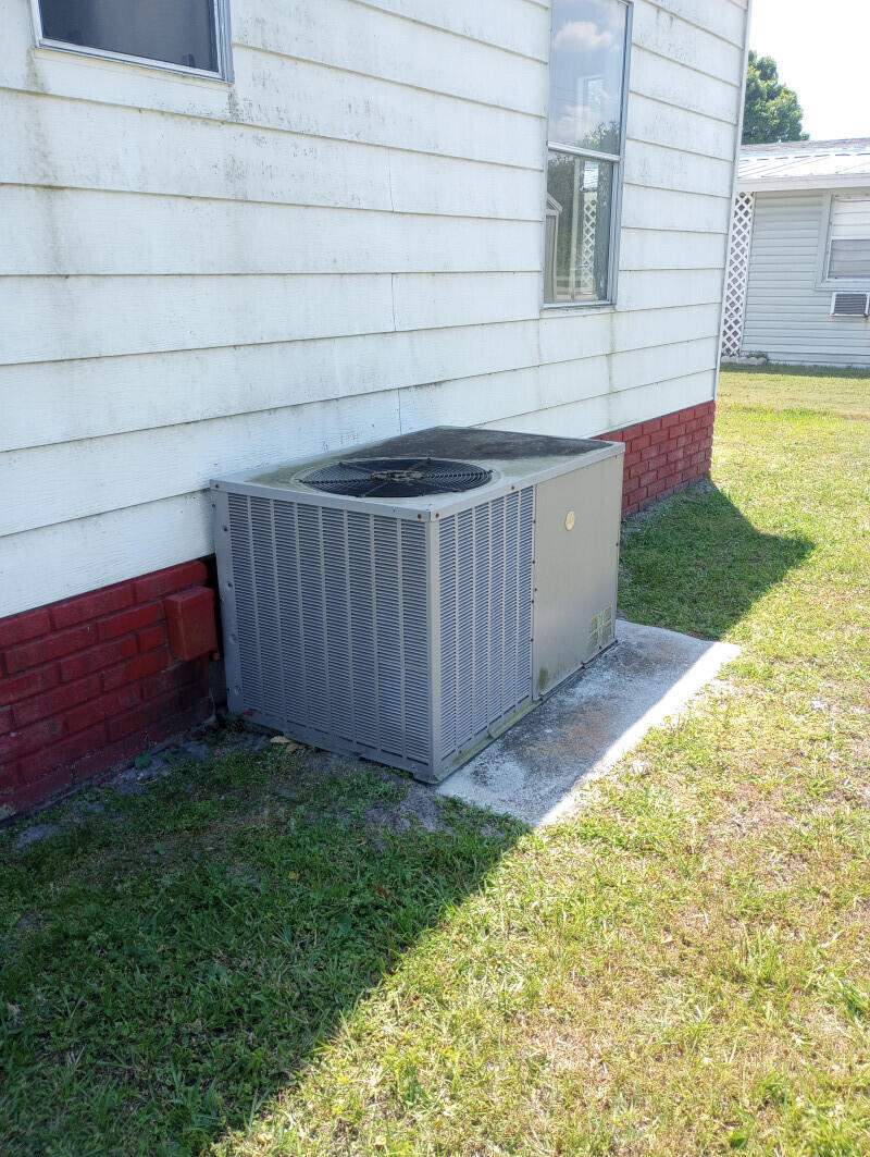 2 bedroom Manufactured Home at 4404 Gail Boulevard, Hollywood Estates, Melbourne — photo 4