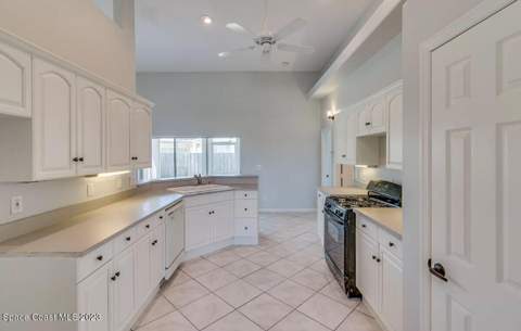 424 Lighthouse Landing Street, Satellite Beach FL - photo 6 of 24