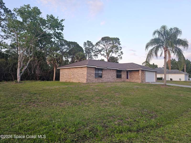 3 bedroom Single Family Residence at 647 Bryant Road, Port Malabar Unit 20, Palm Bay — photo 2
