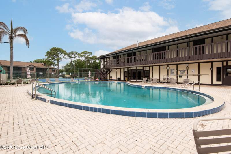 2 bedroom Condominium at 9000 Manchester Lane #20f, Greenwood Village Condo No 5, West Melbourne — photo 3