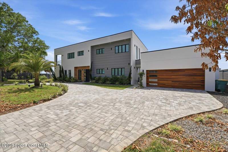 5 bedroom Single Family Residence at 2175 S Tropical Trail, Merritt Island, Merritt Island — photo 5