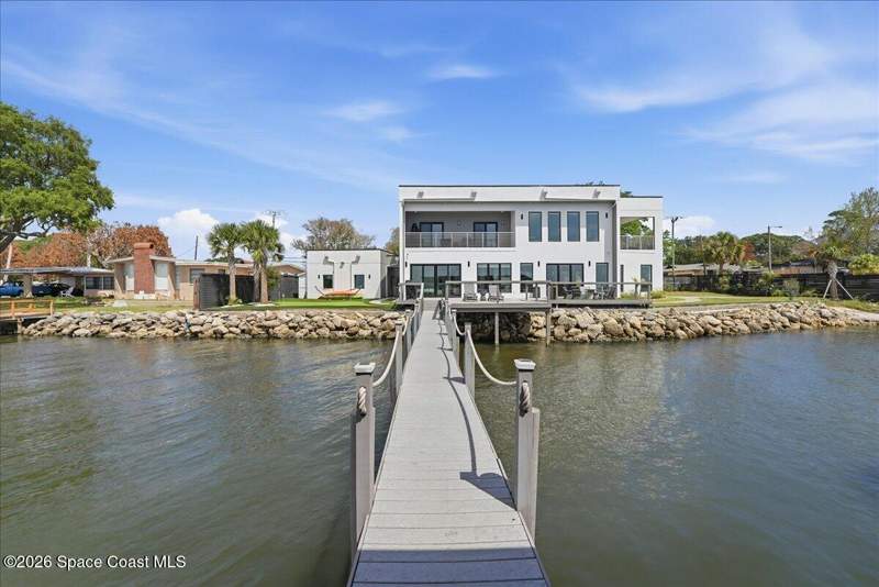 5 bedroom Single Family Residence at 2175 S Tropical Trail, Merritt Island, Merritt Island — photo 4