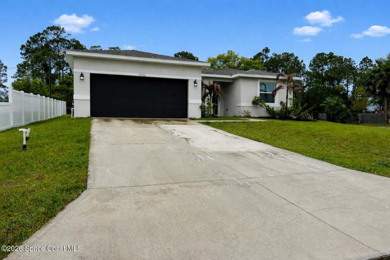 3 bedroom Single Family Residence at 2106 Watkins Road, Port Malabar Unit 18, Palm Bay — photo 2