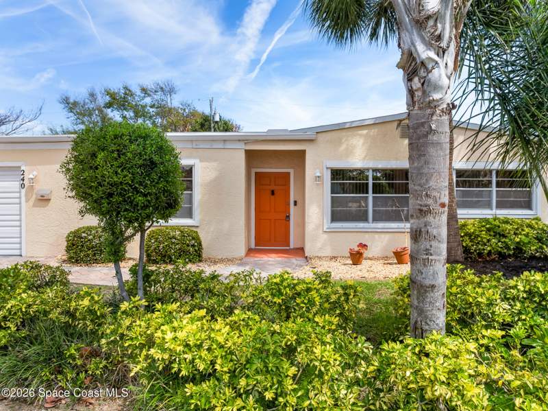 4 bedroom Single Family Residence at 240 Avenida Central, Ocean Park 2nd Addn To, Indialantic — photo 3