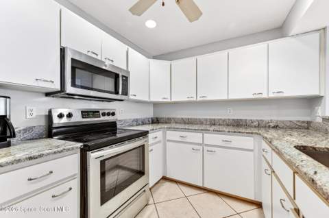 135 Escambia Lane #207, Cocoa Beach FL - photo 8 of 49
