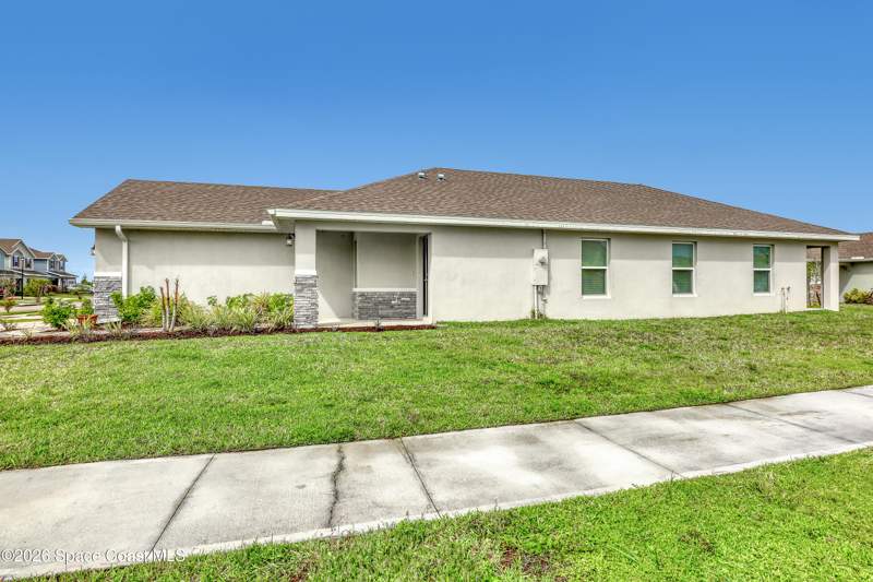 3 bedroom Single Family Residence at 1029 Canfield Circle, Gardens At Waterstone Phase 1, Palm Bay — photo 3