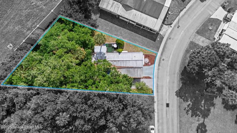 2 bedroom Manufactured Home at 268 Holiday Park Boulevard, Port Malabar Holiday Park Unit 1 1st Replat, Palm Bay — photo 2